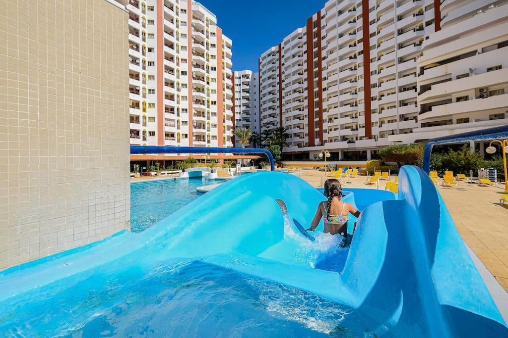 T2 With Pool, 300M From The Beach ปอร์ติเมา ภายนอก รูปภาพ